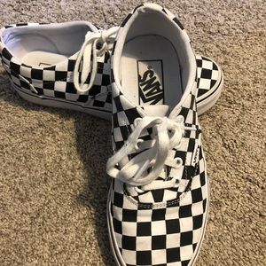 Vans tennis shoes like new